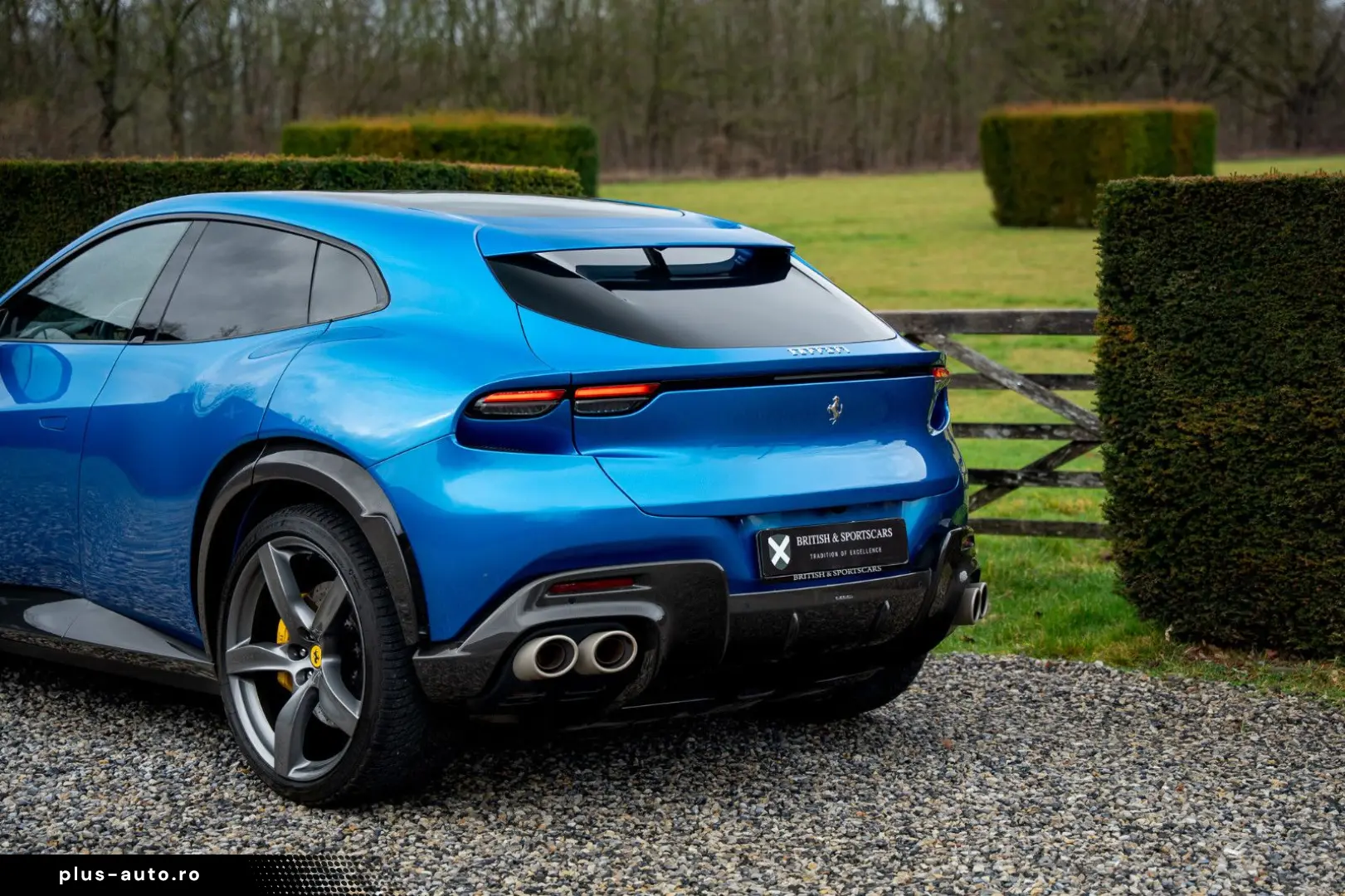 FERRARI Purosangue V12