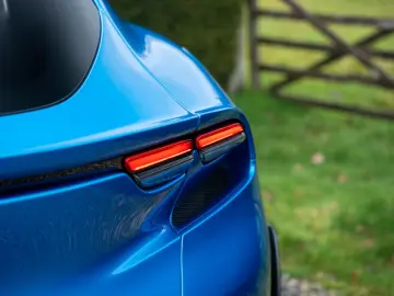 FERRARI Purosangue V12