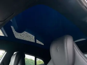 FERRARI Purosangue V12