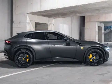 FERRARI Purosangue V12 DCT 4WD