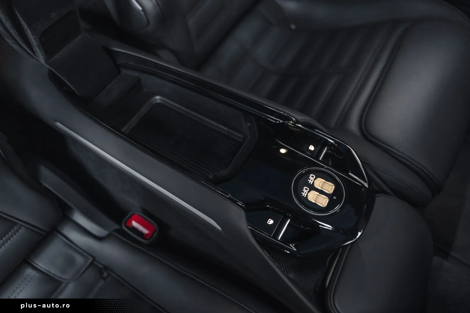 FERRARI Purosangue V12 DCT 4WD