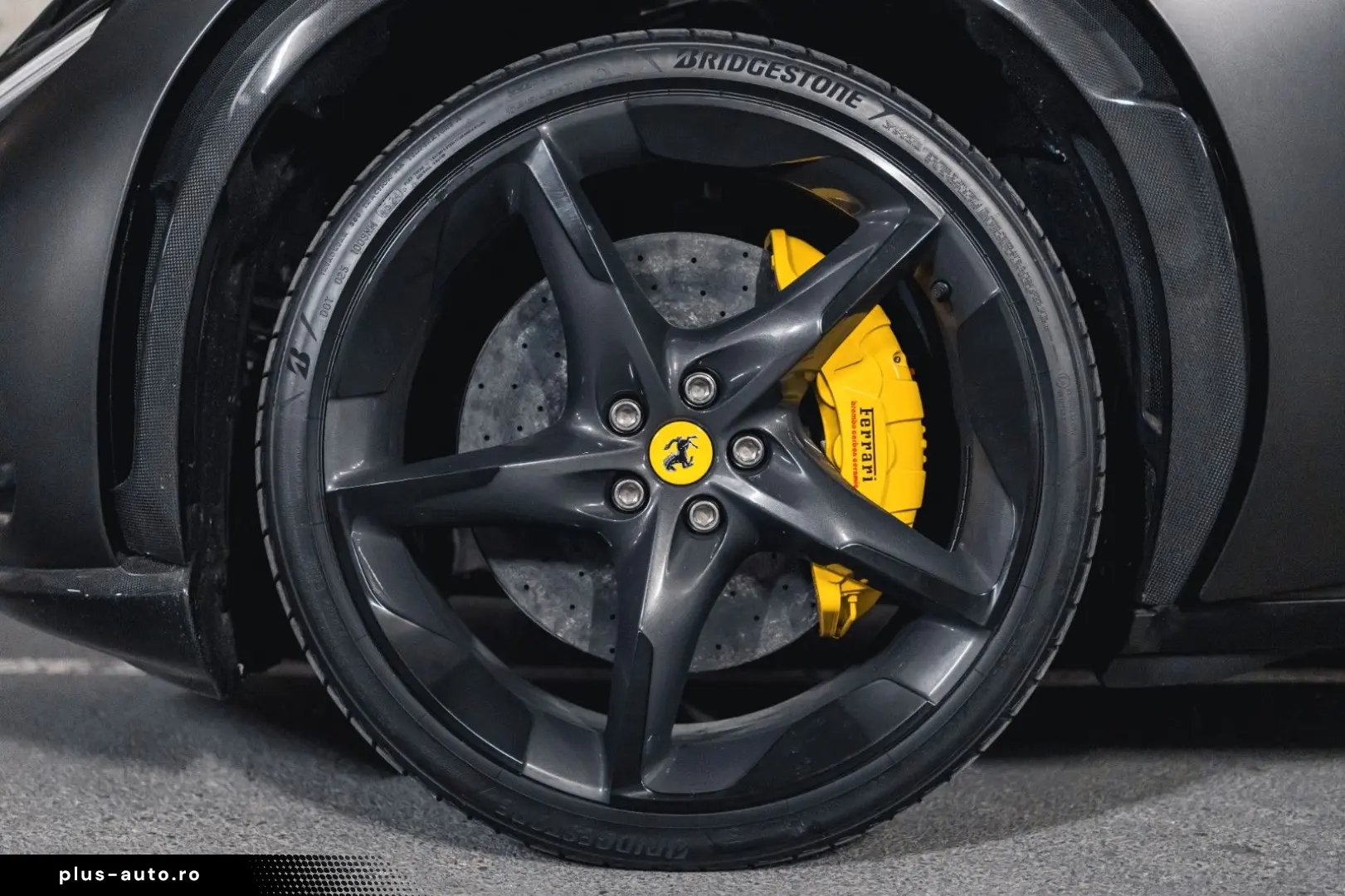 FERRARI Purosangue V12 DCT 4WD