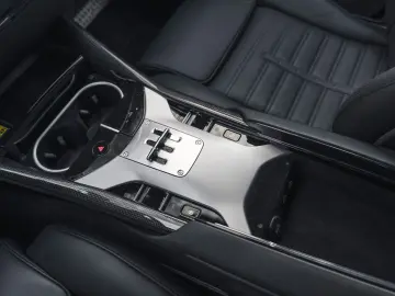 FERRARI Purosangue V12 DCT 4WD