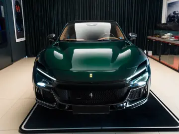 FERRARI Purosangue V12 DCT 4WD