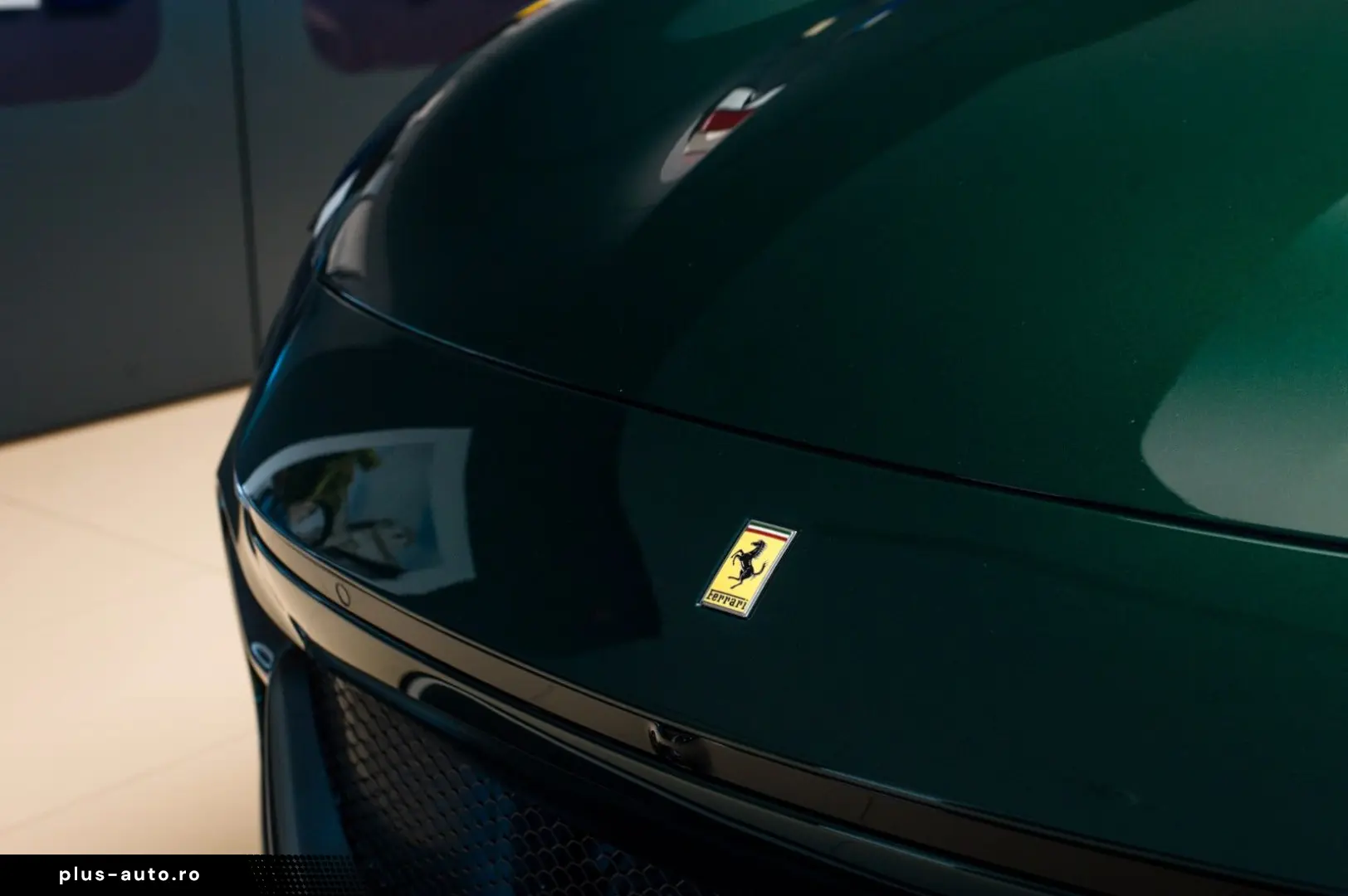 FERRARI Purosangue V12 DCT 4WD