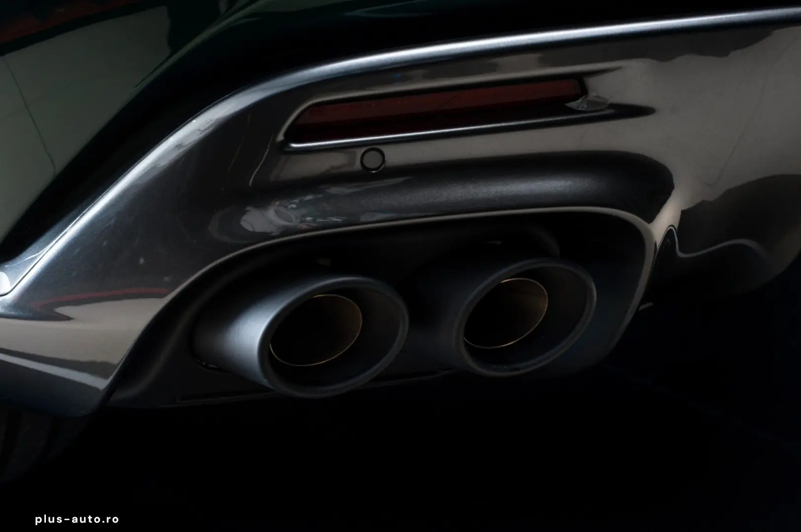 FERRARI Purosangue V12 DCT 4WD