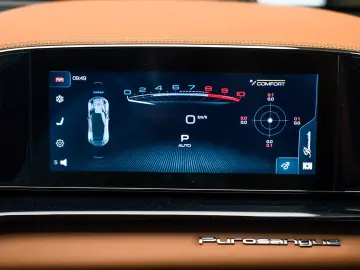 FERRARI Purosangue V12 DCT 4WD