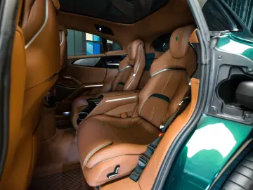 FERRARI Purosangue V12 DCT 4WD