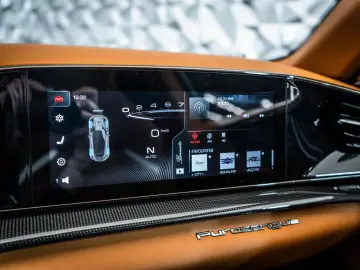 FERRARI Purosangue Cuoio Carbon