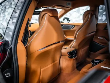 FERRARI Purosangue Cuoio Carbon