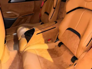 FERRARI Purosangue carbon 360  ventil & mass seats