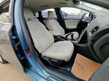 Volvo V40 Summum Diesel RATE GARANTIE