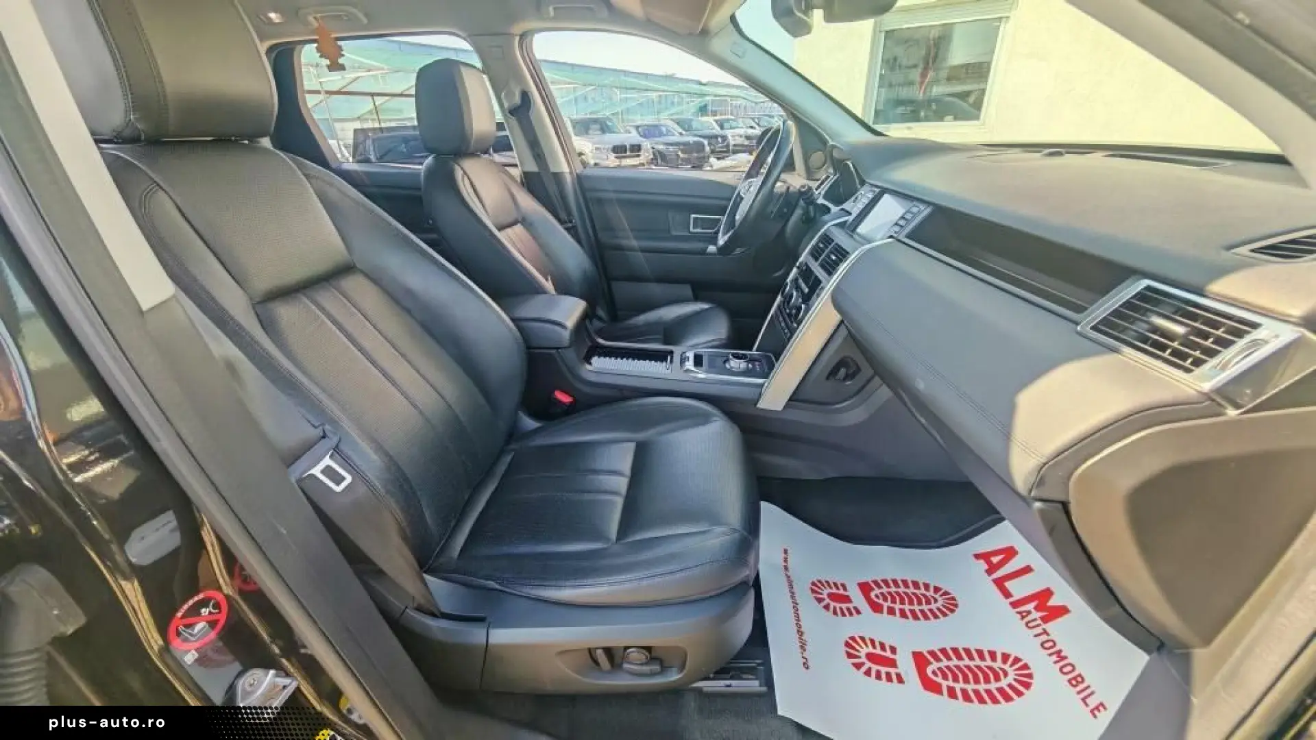 Land-Rover Discovery-Sport