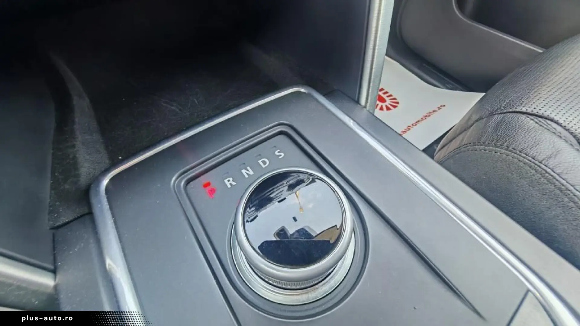 Land-Rover Discovery-Sport