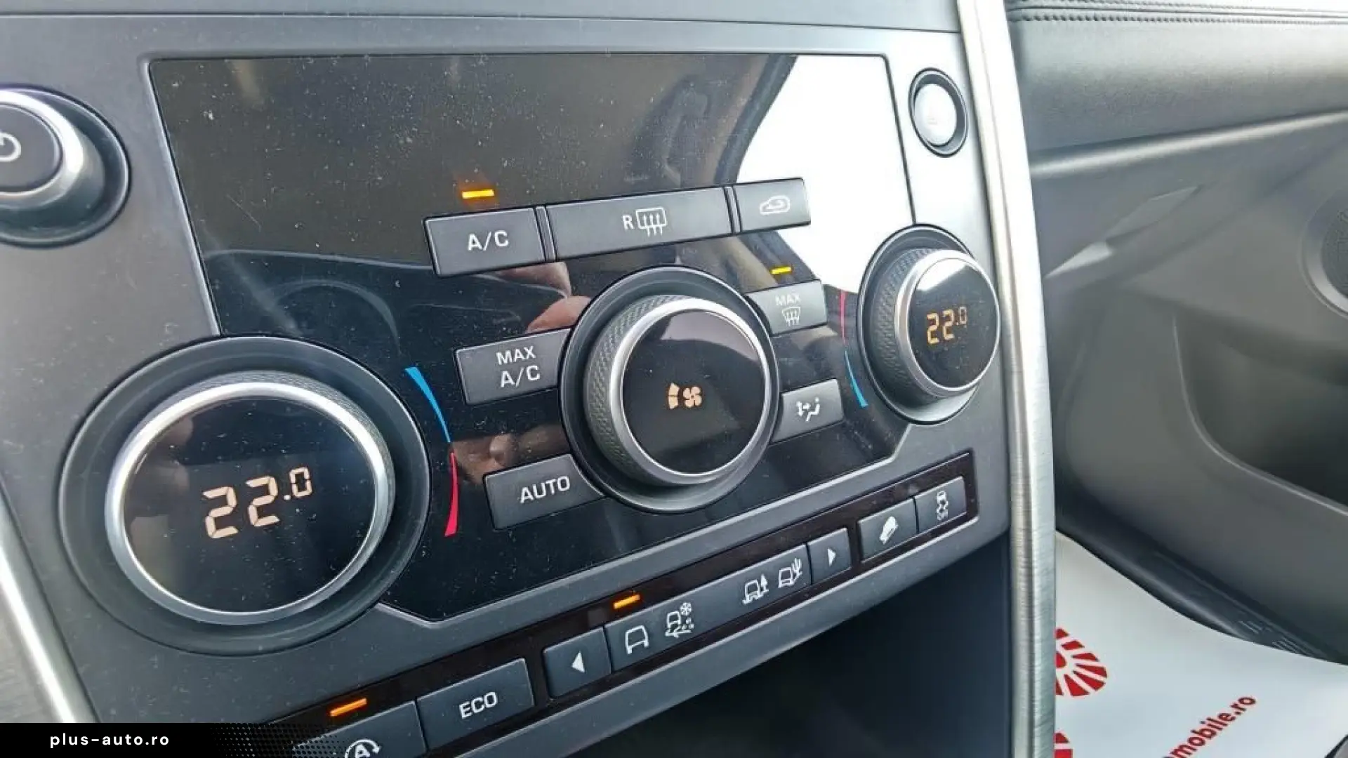 Land-Rover Discovery-Sport