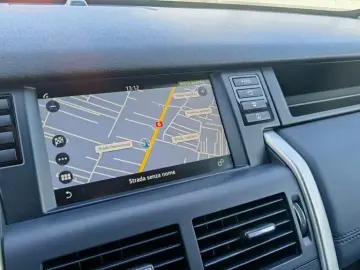 Land-Rover Discovery-Sport