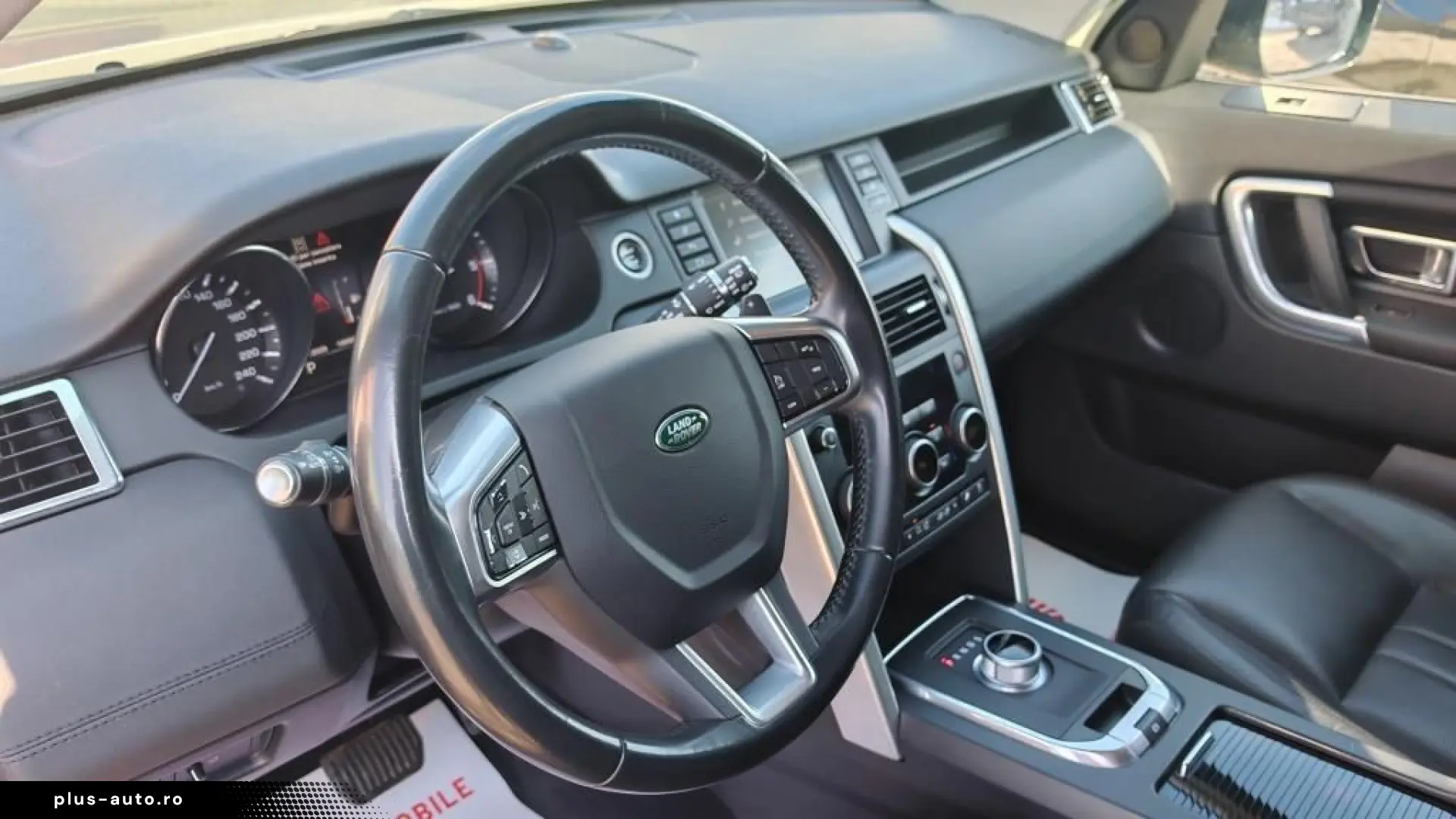 Land-Rover Discovery-Sport