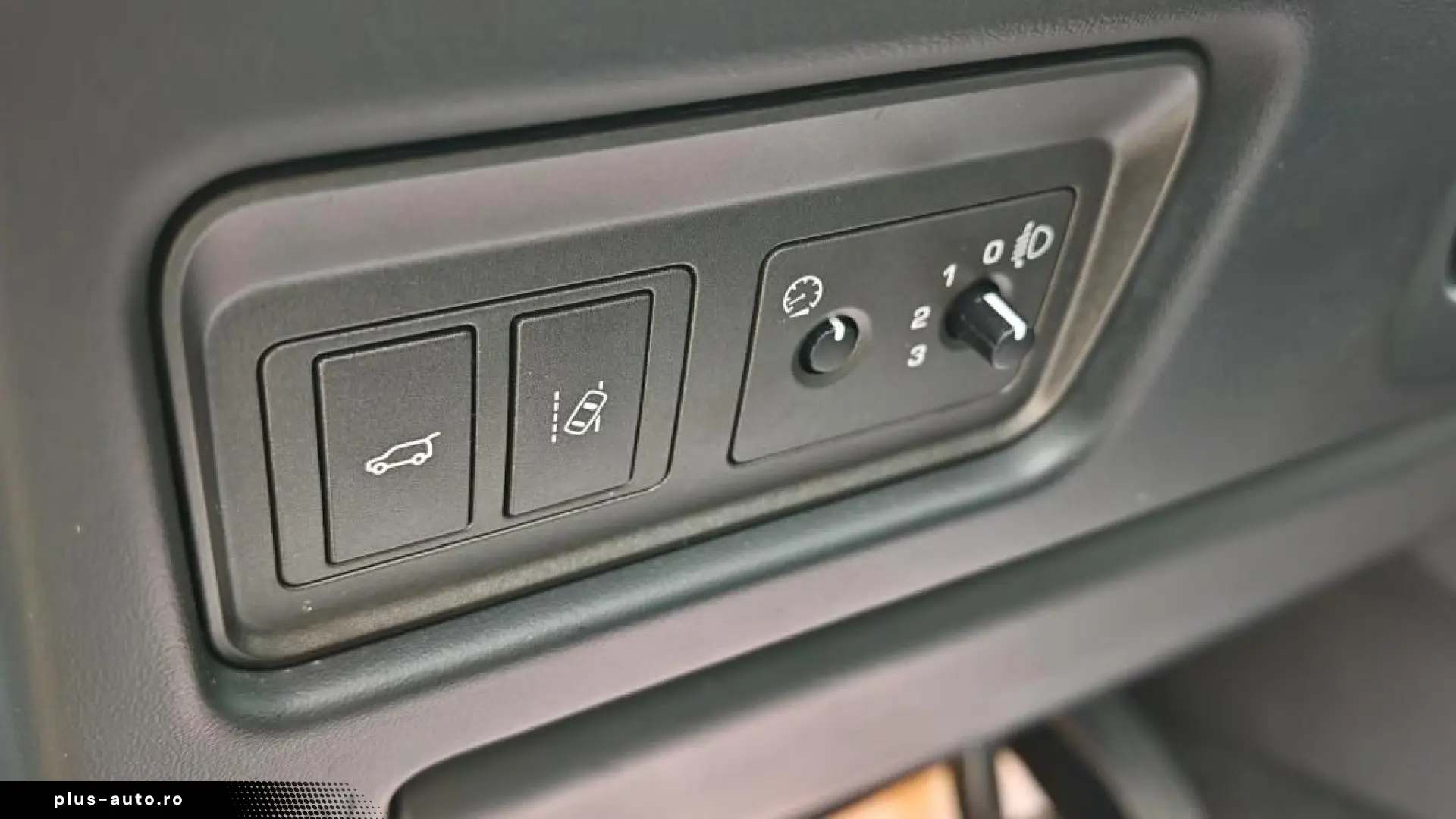 Land-Rover Range-Rover-Evoque Gen-I-2012-2018