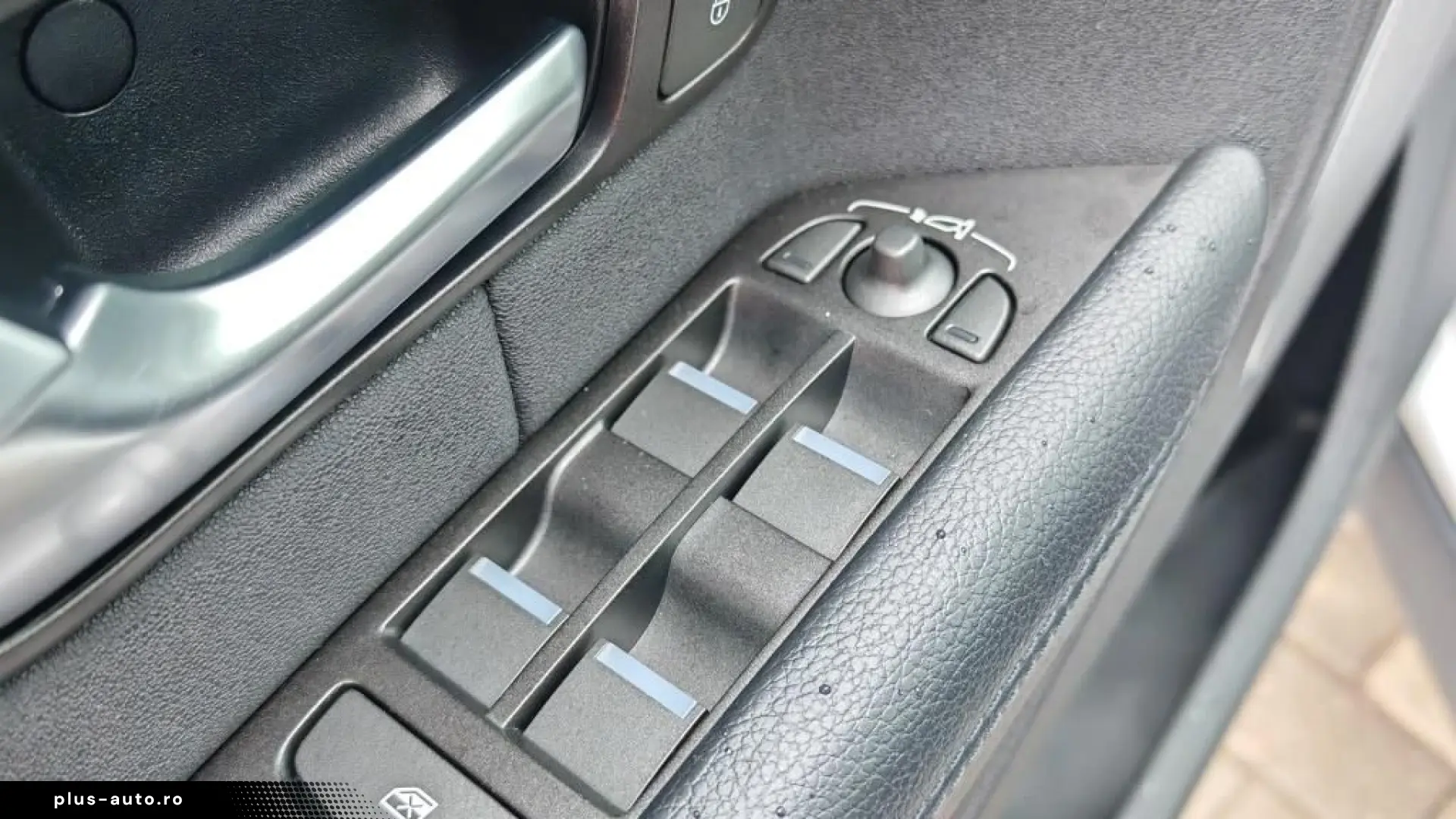 Land-Rover Range-Rover-Evoque Gen-I-2012-2018