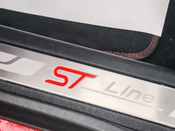 Ford Kuga Hybrid 2022 ST-Line - Rate   Leasing   Garantie