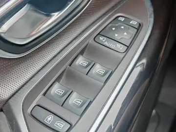 Renault Espace Gen-V-2015