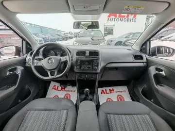 Volkswagen Polo Gen-Vi-2017