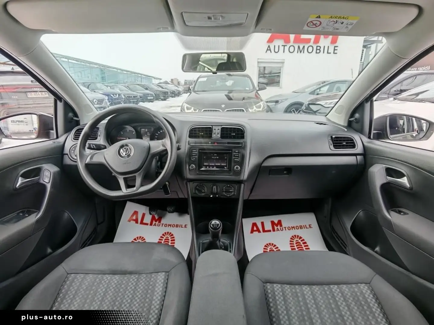 Volkswagen Polo Gen-Vi-2017