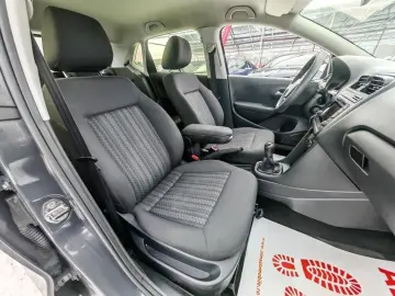 Volkswagen Polo Gen-Vi-2017