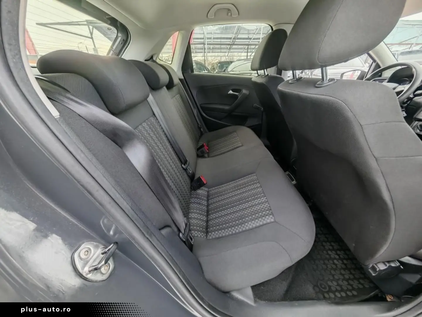 Volkswagen Polo Gen-Vi-2017