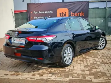 Toyota Camry Benzina Hybrid Automat 2021 - Leasing  Credit