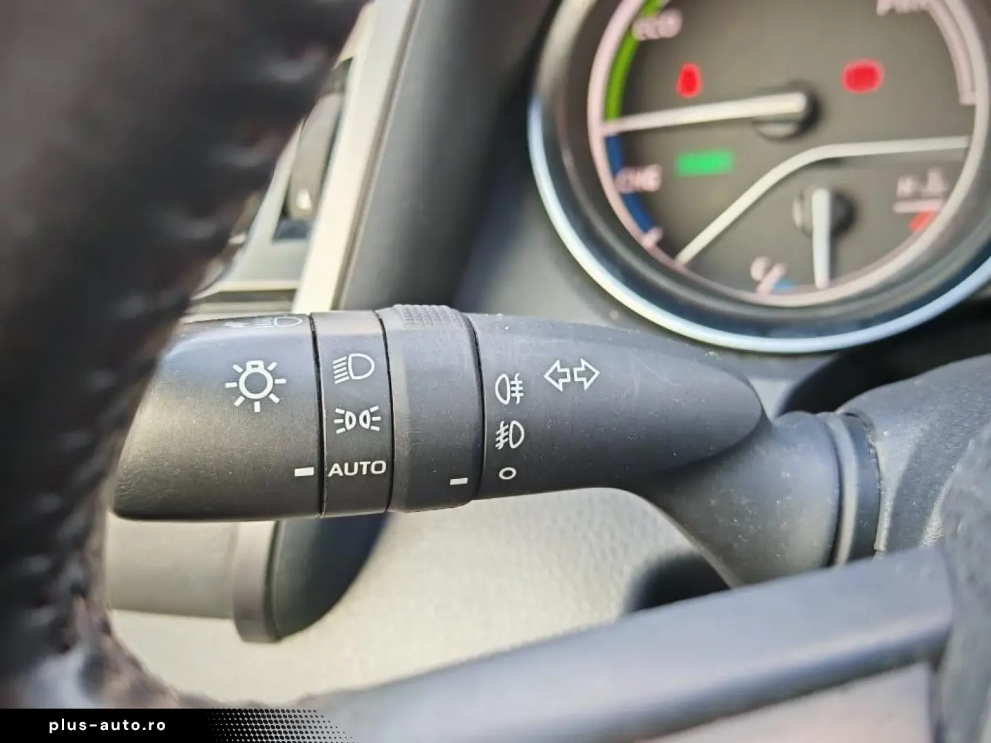 Toyota Camry Benzina Hybrid Automat 2021 - Leasing  Credit