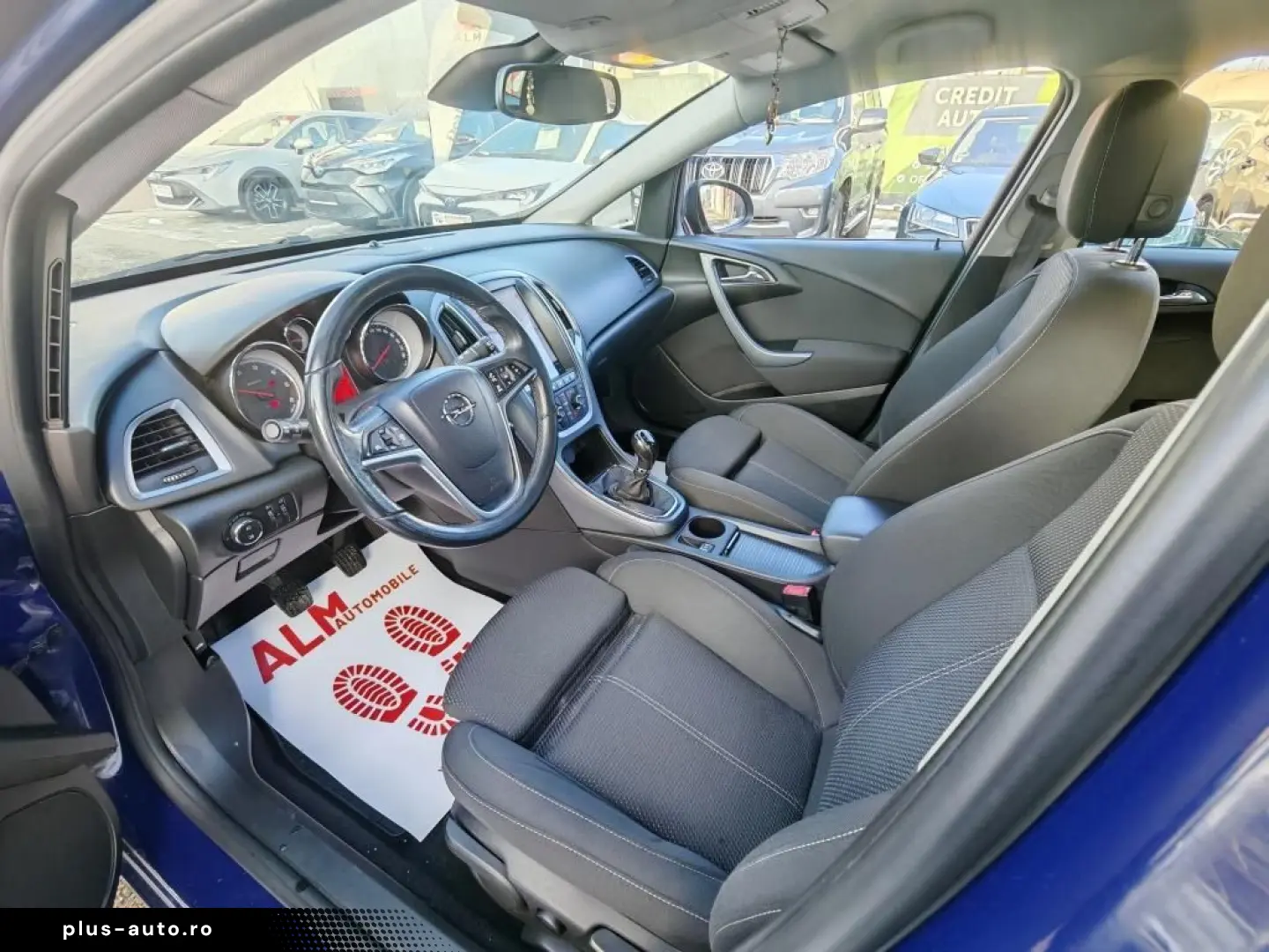 Opel Astra Gen-J-2009-2018