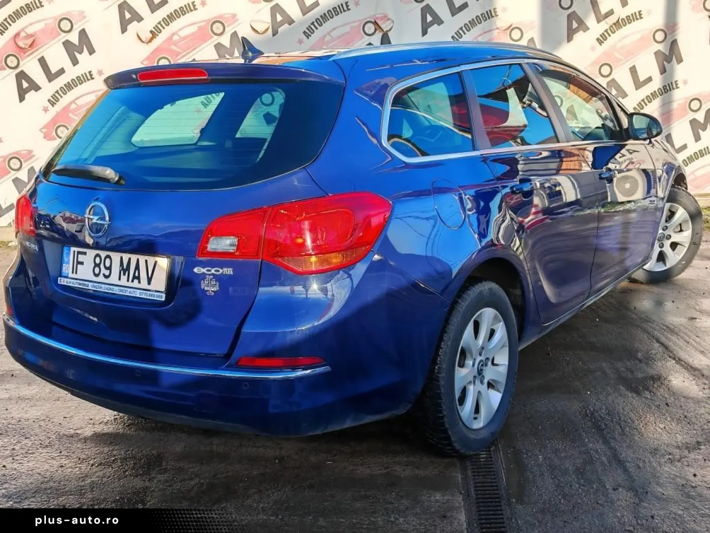 Opel Astra Gen-J-2009-2018