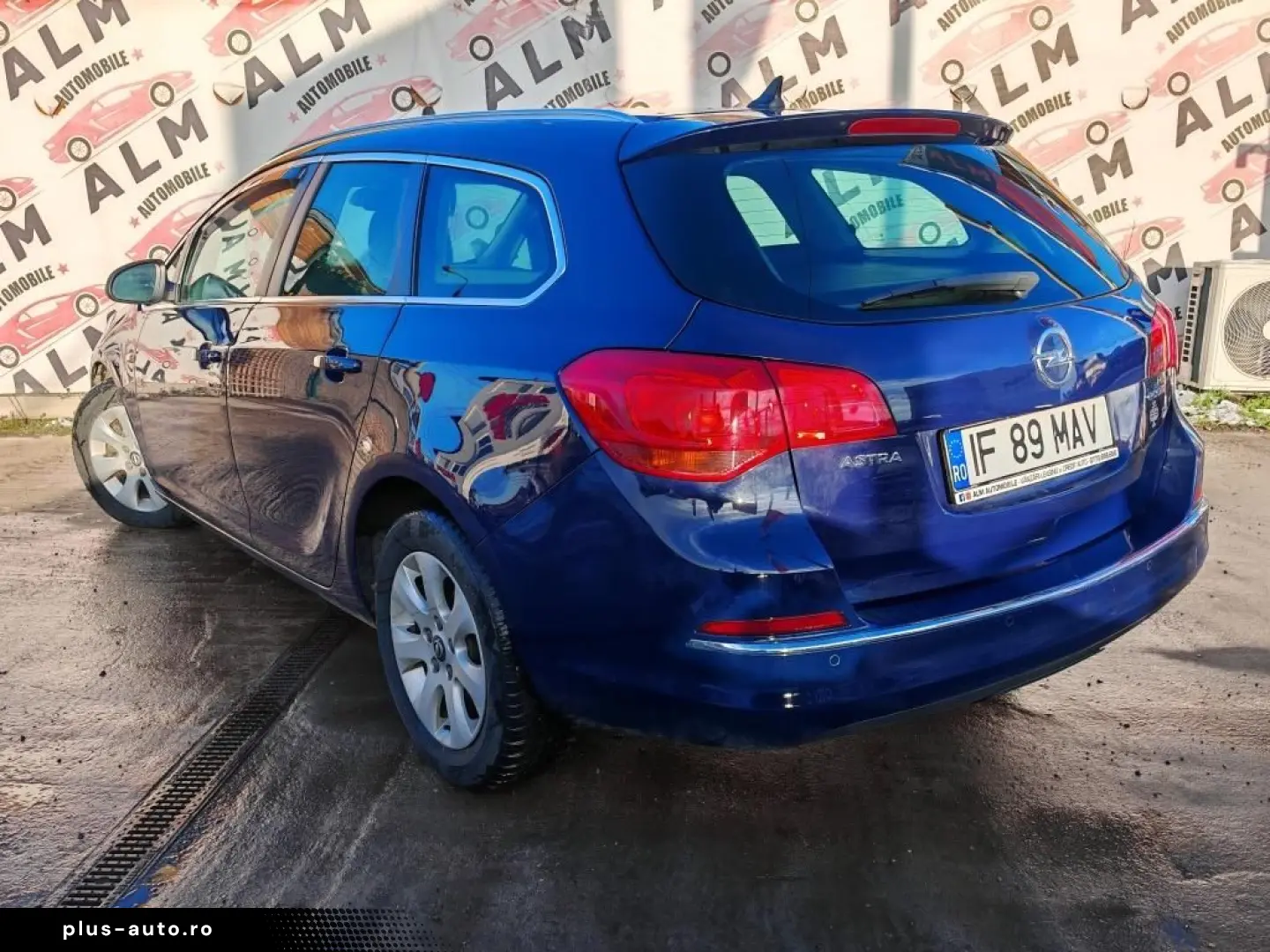 Opel Astra Gen-J-2009-2018