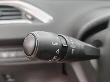 Peugeot 208 Allure Benzina 2017