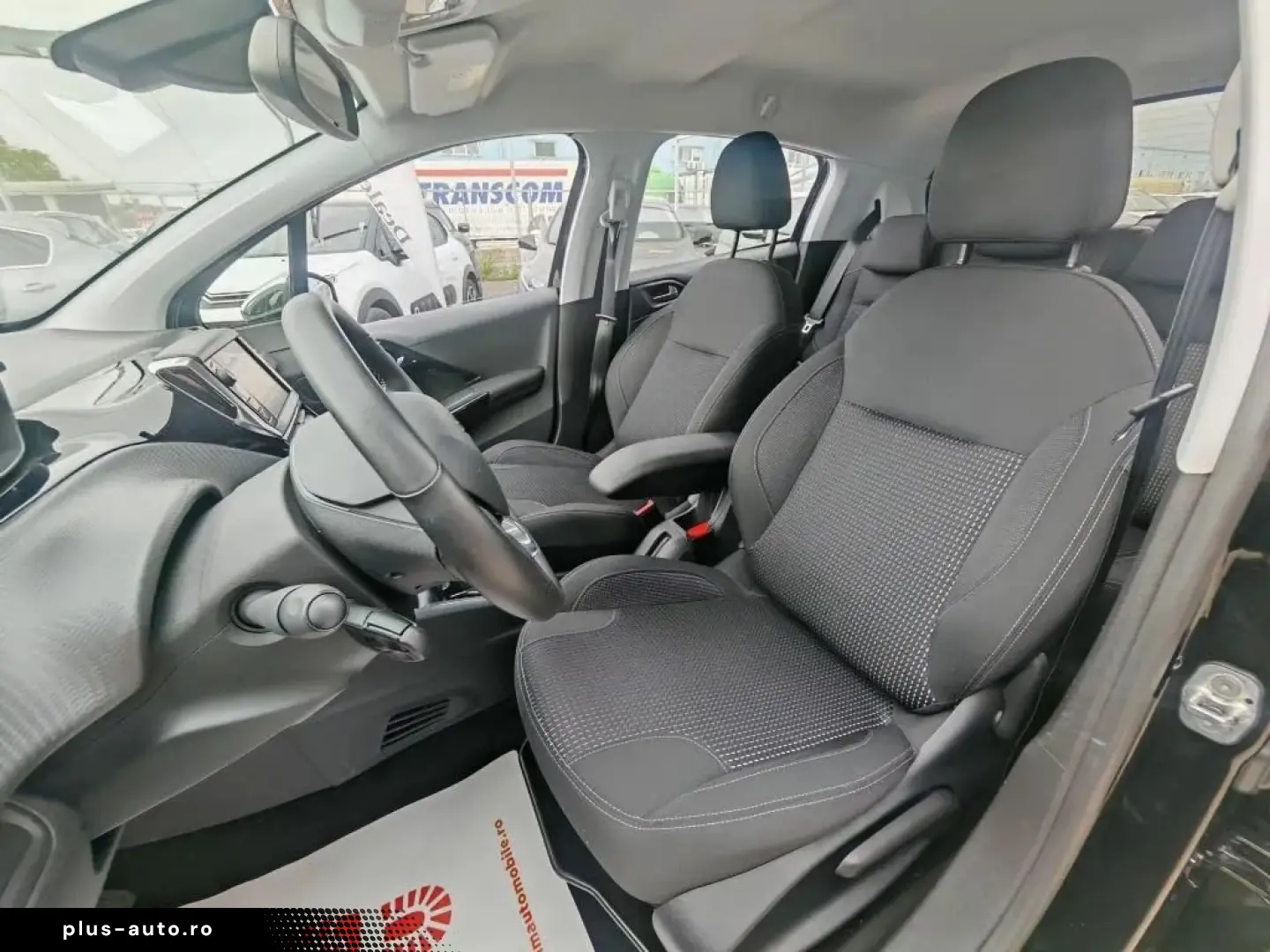 Peugeot 208 Benzina Automat 2019