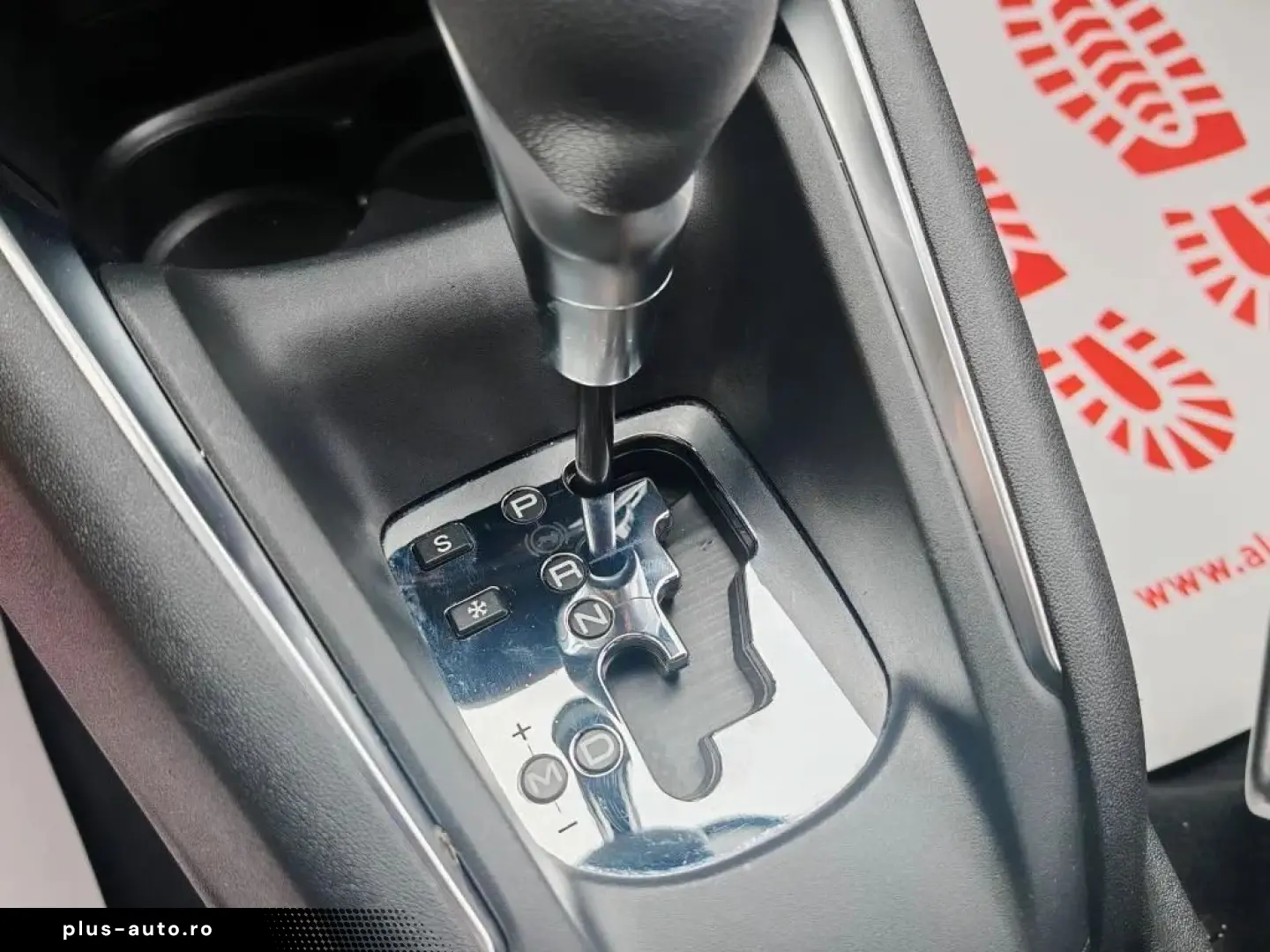 Peugeot 208 Benzina Automat 2019