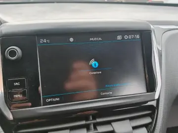 Peugeot 208 Benzina Automat 2019