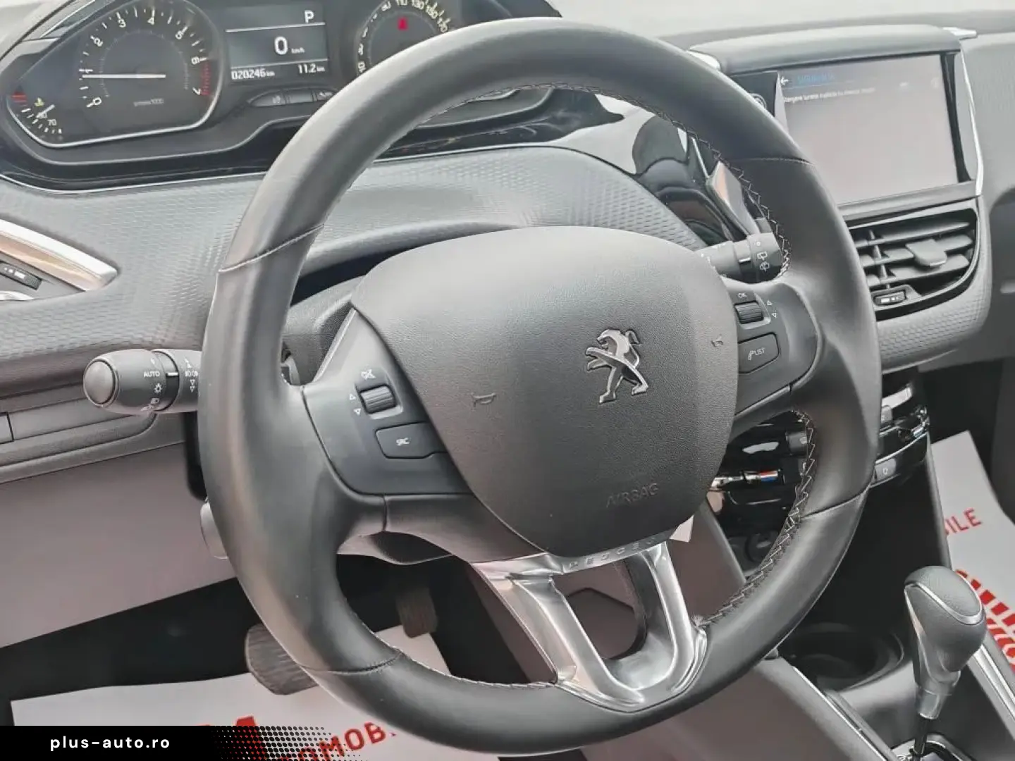 Peugeot 208 Benzina Automat 2019