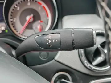 Mercedes-Benz Cla Gen-C117-2013-2018