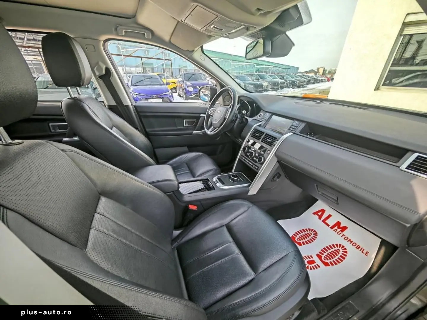 Land-Rover Discovery-Sport