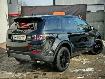 Land-Rover Discovery-Sport
