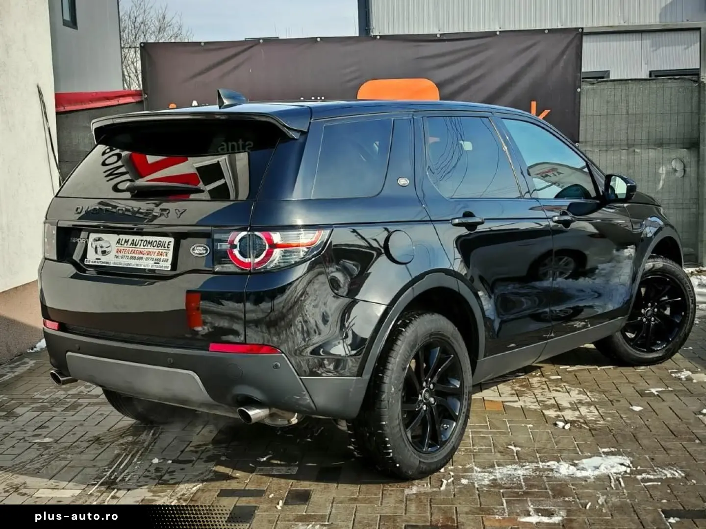 Land-Rover Discovery-Sport