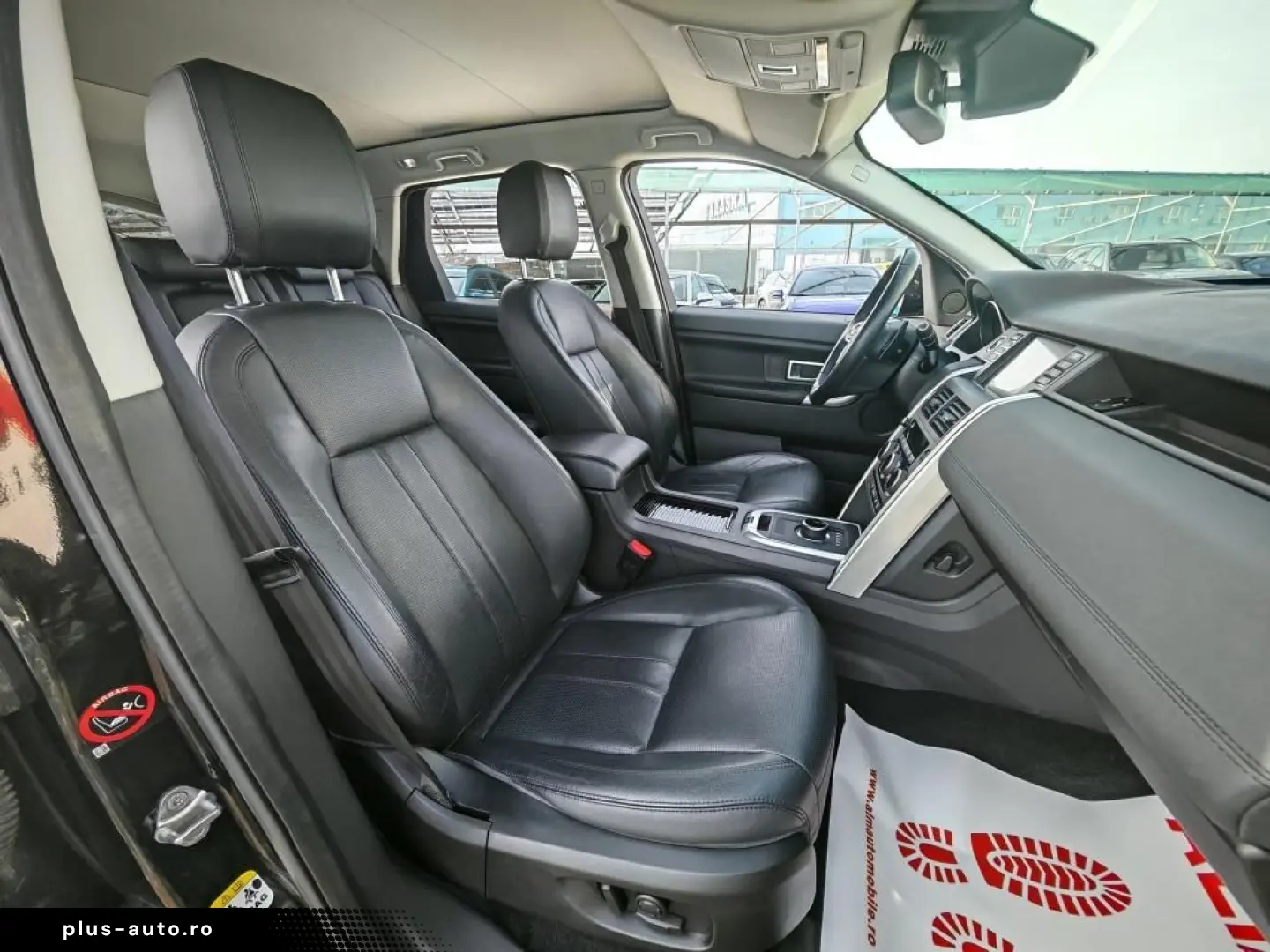 Land-Rover Discovery-Sport