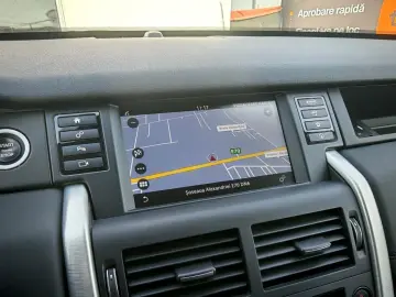 Land-Rover Discovery-Sport