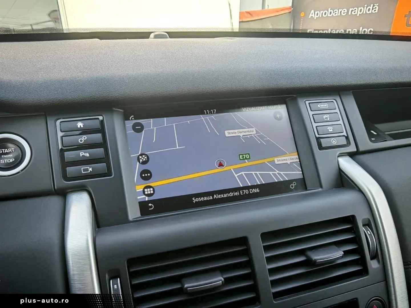 Land-Rover Discovery-Sport