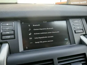 Land-Rover Discovery-Sport