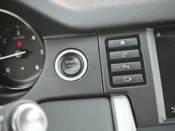 Land-Rover Discovery-Sport