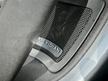 Land-Rover Discovery-Sport