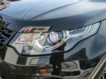 Land-Rover Discovery-Sport